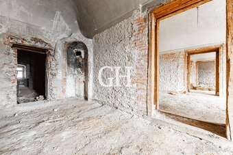 NA PREDAJ - KÚSOK HISTÓRIE - TEHLOVÁ BUDOVA - CENTRUM ROŽŇAV - 12