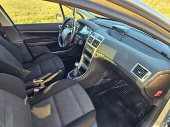 Peugeot 307 1.6 HDi – spoľahlivý hatchback s nízkouSpotrebou - 12