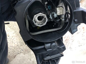 Xenon levy vw passat cc svetlo bi-xenon 12-17 LED - 12