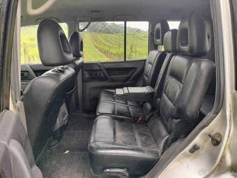 Mitsubishi Pajero 3.2 DiD 121KW AT/5 4x4 Uzávierka 2001 - 12