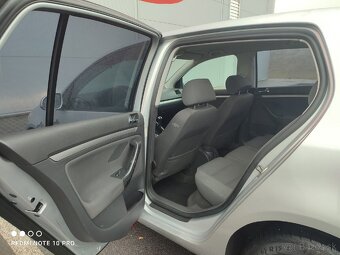 Volkswagen Golf V - 12