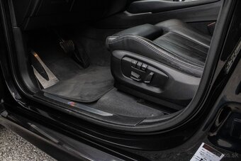 BMW X6 xDrive 30d M Sport Edition A/T 190 kW - 12