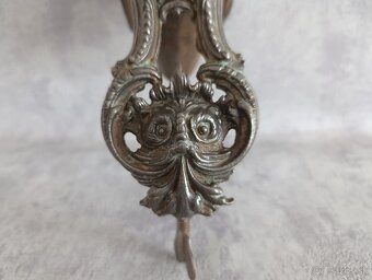 Velmi starý (cca 110-115let) krásný zdobený mlyncek na strou - 12