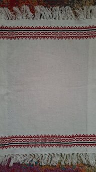 Predám obrusy-čisté,vypraté,vyžehlené,deky,prehozy,postelné - 12