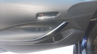 Toyota Corolla TS 2,0 hybrid GR, 11/2022,TOP stav,2x kolá - 12