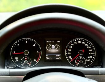 Volkswagen Touran 2.0 TDi DSG Highline - 12