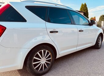 KIA Ceed - 12