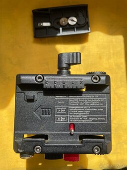 Predám nepoužívanú hlavu na statív NEEWER GN001 - 12