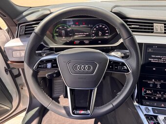 Audi E-tron 55 quattro S line odpočet DPH - 12
