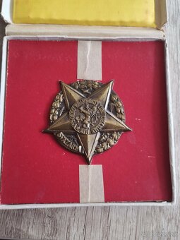 Predám odznaky a medaile - 12