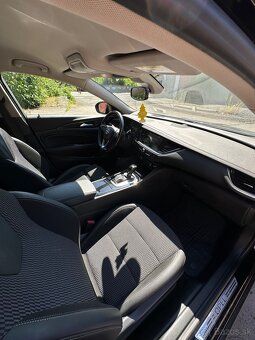 Opel Insignia ST 125kw/automat/ - 12