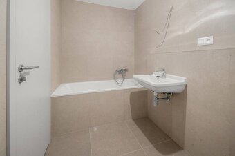 PREDAJ - Nový 2 izbový BYT ( nie apartmán) v Starom Meste, M - 12