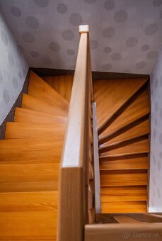 Moderný poschodový 5i rodinný dom so suterénom v Šoporni - 12