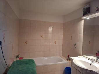 ZNÍŽENÁ CENA Na Predaj rodinný dom - 12
