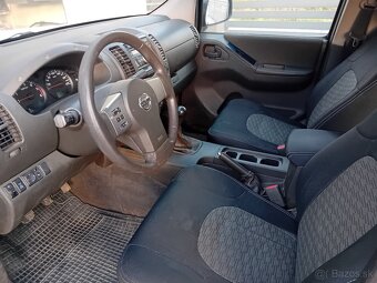Nissan Navara 2,5 dci 4x4 nová STK a EK - 12