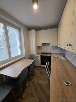 Dám do dlhodobého prenájmu 3-izbového bytu v Poprade - 12