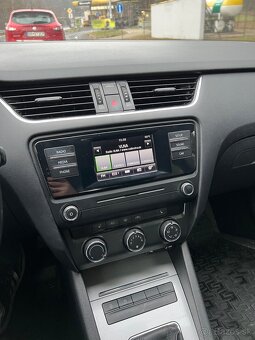 Predám škoda Octavia 1,6 TDI DSG - 12