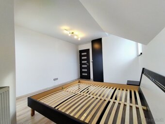 VÝHODNÁ KÚPA - SAMOSTATNÝ RODINNÝ DOM S GARÁŽOU - 12