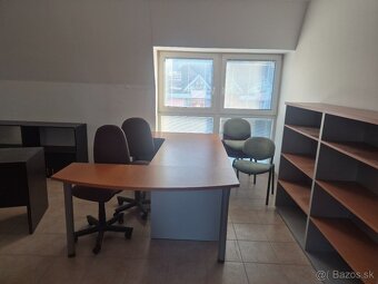 Predám Polyfunkčný dom v Komárne - 12