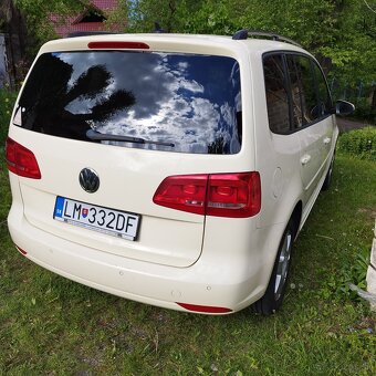 Volkswagen Touran, rok výroby 2013, 7-miestne - 12
