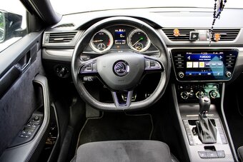 Škoda Superb Combi 2.0 TDI Sportline DSG - 12