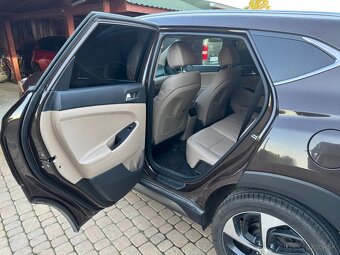 SUV Hyundai Tucson, 136 KW, 4x4 - 12
