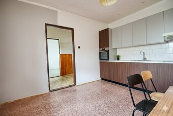 6 izb dom v Snežnici - 12