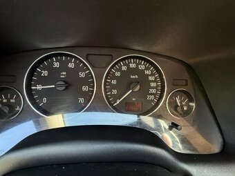 Predám Opel astra G hatchback 1.6 16v 74kw 2003 - 12