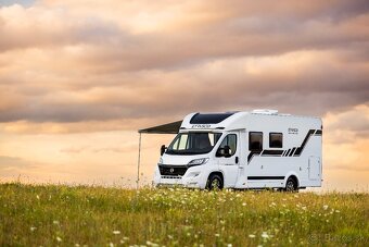 Prenájom Autokaravanu Etrusco T6900 DB - 12