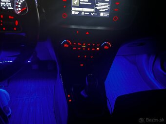 Kia Ceed SW 2021 1.4 T-GDi + LED - 12