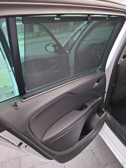 Opel Zafira C tourer 7 miestne - 12