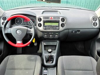 VW Tiguan 2.0 TDi - 4x4 - M6 - SPORT - PANORAMA (068205) - 12