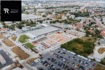 Moderný a Komerčný areál na predaj - možnosť rozdeliť na čas - 12