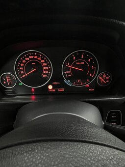BMW gt 3 320d XDrive - 12