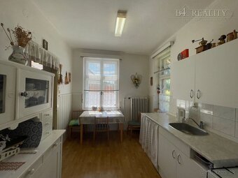 Rodinný dom so slnečným pozemkom 1856 m2, Svinná - 12