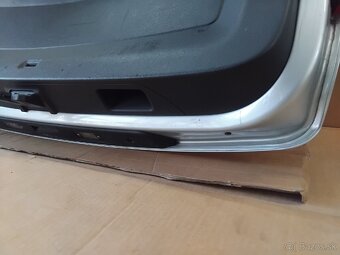 dvere kufra Tiguan 2007-2011 - 12
