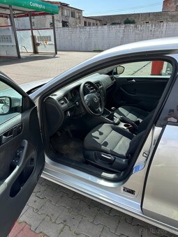 Volkswagen Jetta 1.6 TDI – 77kW, 2012, 260ххх km - 12