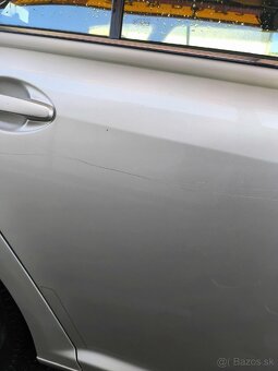 Toyota Avensis combi 2,0 D4D - 12