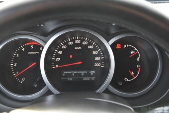 Suzuki Grand Vitara 1.9 DDiS JLX-A - 12