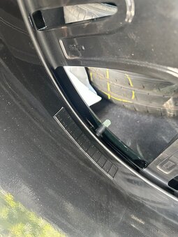 Čierne komplety Volvo R22 R-Design - 12