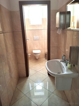 Prenájom kancelárskeho priestoru 78 m2 vhodný ako sídlo firm - 12