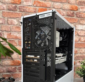 i3 13100\16GB\RTX 3070\SSD\650W Zdroj - 12