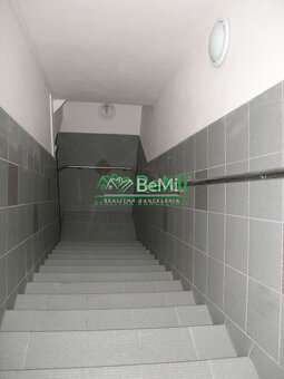 Na predaj: Polyfunkčný rodinný dom – ideálny na byty, ambula - 12