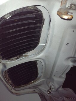 Predám prednú kapotu z BMW Z3 - 12