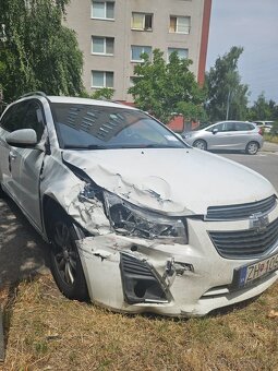 Chevrolet Cruze SEDAN - 12