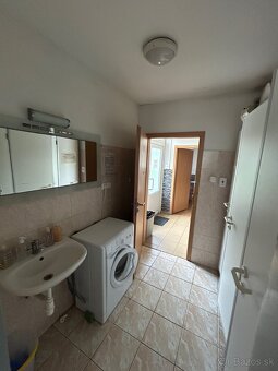 Ponuka prenájmu izby v spoločnej budove - 12