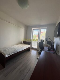 Moderný 2 izbový byt na Južnej ulici, klimatizácia, stačí sa - 12