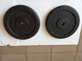 Železné kotúče/závažia 2x15kg, 2 x 20 kg,2 x 25 kg,2 x 30 kg - 12