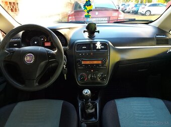 Predám Fiat Grande Punto 1.2 Šport 8V  klímou M5 5d TOP STAV - 12