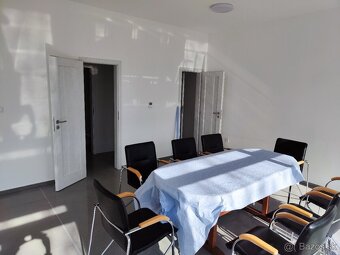 Prémiový presklený obchodný priestor - Kaskády - 12